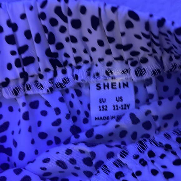 Skirt good for dress up! 11-12 kids! - Picture 2 of 3